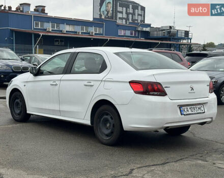 Пежо 301 2018 у Києві на Automoto.ua Білий Пежо 301, об'ємом двигуна 1.2 л та пробігом 175 тис. км за 4600 $, фото 4 на Automoto.ua