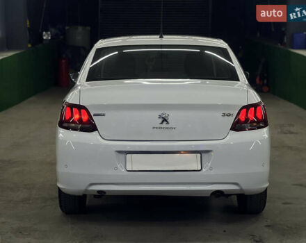 Белый Пежо 301, объемом двигателя 1.2 л и пробегом 174 тыс. км за 5700 $, фото 7 на Automoto.ua