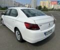 Белый Пежо 301, объемом двигателя 1.2 л и пробегом 111 тыс. км за 6000 $, фото 4 на Automoto.ua