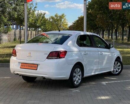 Білий Пежо 301, об'ємом двигуна 1.2 л та пробігом 184 тис. км за 7400 $, фото 3 на Automoto.ua