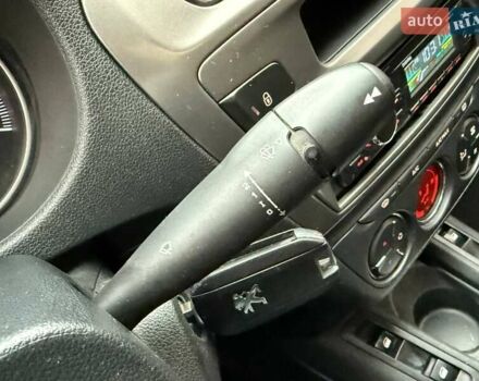 Белый Пежо 301, объемом двигателя 1.2 л и пробегом 151 тыс. км за 6490 $, фото 19 на Automoto.ua