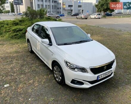Пежо 301 2019 в Киеве на Automoto.ua Белый Пежо 301, объемом двигателя 1.59 л и пробегом 62 тыс. км за 9000 $, фото 2 на Automoto.ua