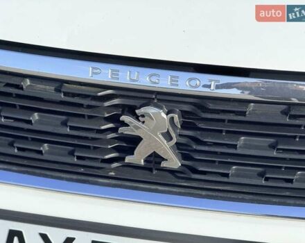 Пежо 301 2019 в Харькове на Automoto.ua Белый Пежо 301, объемом двигателя 1.2 л и пробегом 268 тыс. км за 5500 $, фото 9 на Automoto.ua