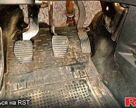 Белый Пежо 301, объемом двигателя 1.6 л и пробегом 168 тыс. км за 5950 $, фото 8 на Automoto.ua