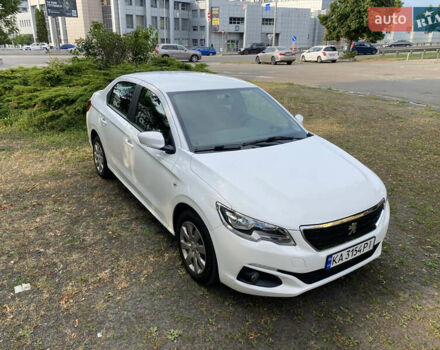 Білий Пежо 301, об'ємом двигуна 1.59 л та пробігом 62 тис. км за 9500 $, фото 3 на Automoto.ua
