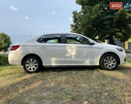 Білий Пежо 301, об'ємом двигуна 1.59 л та пробігом 62 тис. км за 9500 $, фото 4 на Automoto.ua