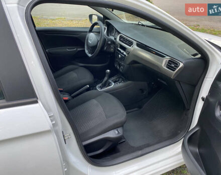 Білий Пежо 301, об'ємом двигуна 1.59 л та пробігом 62 тис. км за 9500 $, фото 28 на Automoto.ua