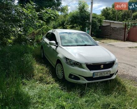 Белый Пежо 301, объемом двигателя 1.59 л и пробегом 121 тыс. км за 10400 $, фото 2 на Automoto.ua