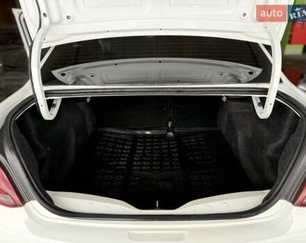 Білий Пежо 301, об'ємом двигуна 1.2 л та пробігом 140 тис. км за 6500 $, фото 27 на Automoto.ua