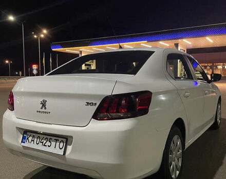 Білий Пежо 301, об'ємом двигуна 1.59 л та пробігом 159 тис. км за 9500 $, фото 1 на Automoto.ua