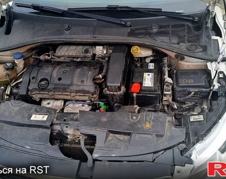 Белый Пежо 301, объемом двигателя 1.6 л и пробегом 168 тыс. км за 5950 $, фото 5 на Automoto.ua