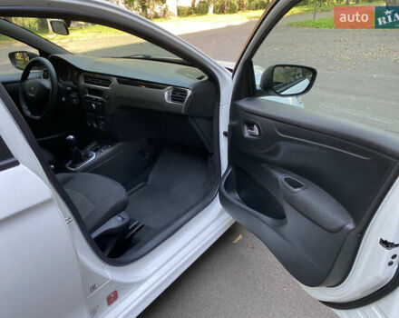 Білий Пежо 301, об'ємом двигуна 1.59 л та пробігом 62 тис. км за 8900 $, фото 14 на Automoto.ua