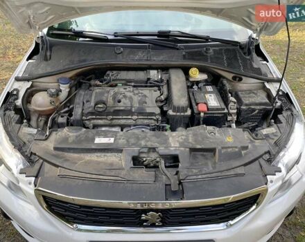 Пежо 301 2019 в Киеве на Automoto.ua Белый Пежо 301, объемом двигателя 1.59 л и пробегом 62 тыс. км за 9000 $, фото 35 на Automoto.ua