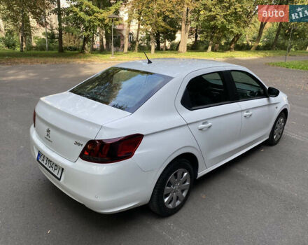 Білий Пежо 301, об'ємом двигуна 1.59 л та пробігом 62 тис. км за 8900 $, фото 9 на Automoto.ua