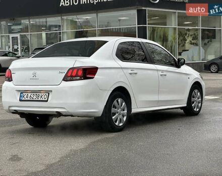 Белый Пежо 301, объемом двигателя 1.2 л и пробегом 223 тыс. км за 5900 $, фото 2 на Automoto.ua