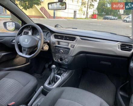 Білий Пежо 301, об'ємом двигуна 1.59 л та пробігом 62 тис. км за 9500 $, фото 26 на Automoto.ua