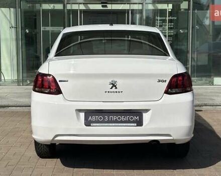 Білий Пежо 301, об'ємом двигуна 1.2 л та пробігом 68 тис. км за 8143 $, фото 3 на Automoto.ua