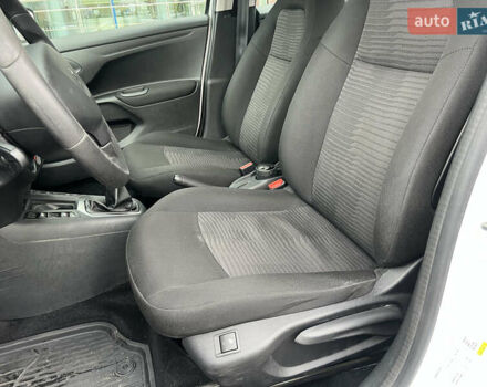 Пежо 301 2020 в Киеве на Automoto.ua Белый Пежо 301, объемом двигателя 1.56 л и пробегом 159 тыс. км за 9134 $, фото 9 на Automoto.ua