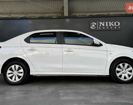 Пежо 301 2020 в Киеве на Automoto.ua Белый Пежо 301, объемом двигателя 1.6 л и пробегом 189 тыс. км за 7900 $, фото 20 на Automoto.ua