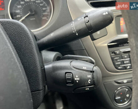 Пежо 301 2020 в Киеве на Automoto.ua Белый Пежо 301, объемом двигателя 1.56 л и пробегом 193 тыс. км за 8416 $, фото 26 на Automoto.ua