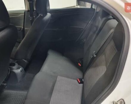 Белый Пежо 301, объемом двигателя 1.56 л и пробегом 67 тыс. км за 9600 $, фото 7 на Automoto.ua