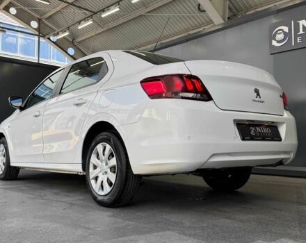 Белый Пежо 301, объемом двигателя 1.6 л и пробегом 234 тыс. км за 7600 $, фото 4 на Automoto.ua