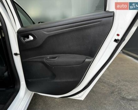 Пежо 301 2020 в Киеве на Automoto.ua Белый Пежо 301, объемом двигателя 1.6 л и пробегом 189 тыс. км за 7900 $, фото 41 на Automoto.ua