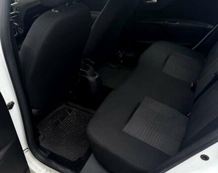 Білий Пежо 301, об'ємом двигуна 1.2 л та пробігом 212 тис. км за 5700 $, фото 2 на Automoto.ua