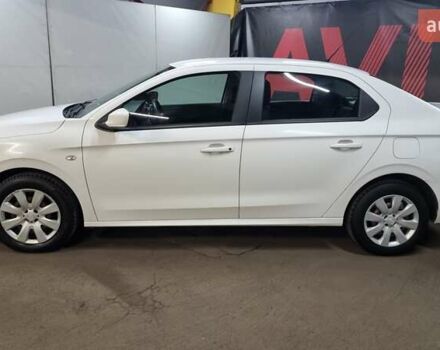 Белый Пежо 301, объемом двигателя 1.56 л и пробегом 67 тыс. км за 9600 $, фото 2 на Automoto.ua