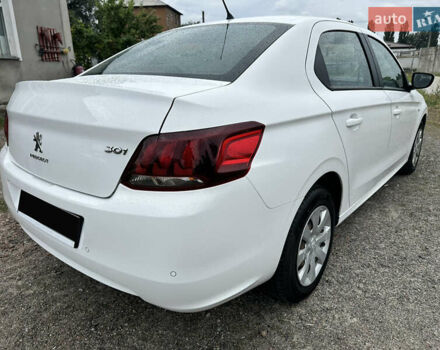 Білий Пежо 301, об'ємом двигуна 1.56 л та пробігом 157 тис. км за 8700 $, фото 5 на Automoto.ua