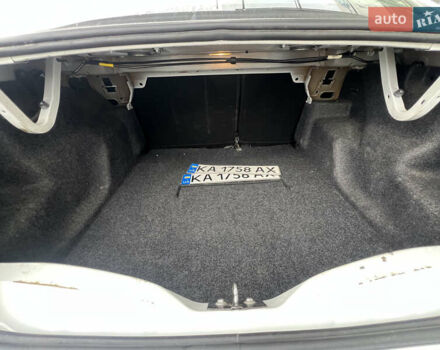 Пежо 301 2020 в Киеве на Automoto.ua Белый Пежо 301, объемом двигателя 1.56 л и пробегом 159 тыс. км за 9134 $, фото 13 на Automoto.ua