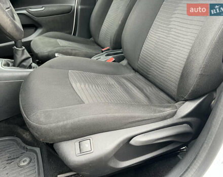 Пежо 301 2020 в Киеве на Automoto.ua Белый Пежо 301, объемом двигателя 1.56 л и пробегом 193 тыс. км за 8416 $, фото 9 на Automoto.ua