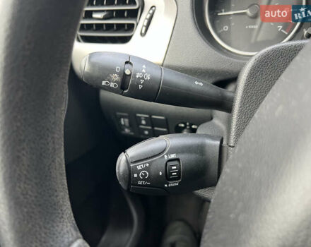 Пежо 301 2020 в Киеве на Automoto.ua Белый Пежо 301, объемом двигателя 1.56 л и пробегом 193 тыс. км за 8416 $, фото 27 на Automoto.ua