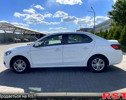 Білий Пежо 301, об'ємом двигуна 1.6 л та пробігом 105 тис. км за 8300 $, фото 2 на Automoto.ua