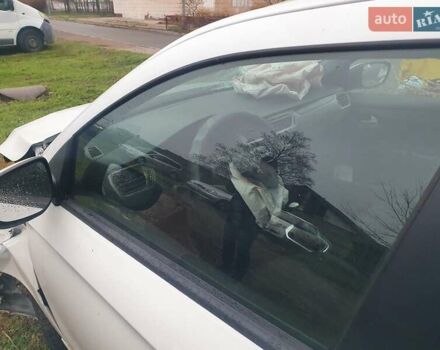 Білий Пежо 301, об'ємом двигуна 1.2 л та пробігом 235 тис. км за 3600 $, фото 6 на Automoto.ua