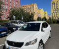 Белый Пежо 301, объемом двигателя 1.2 л и пробегом 140 тыс. км за 5500 $, фото 1 на Automoto.ua