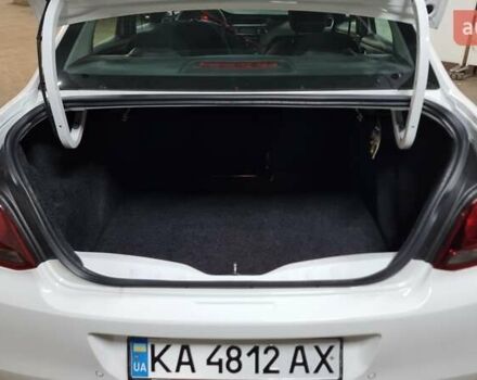 Пежо 301 2020 в Киеве на Automoto.ua Белый Пежо 301, объемом двигателя 1.59 л и пробегом 148 тыс. км за 8600 $, фото 11 на Automoto.ua