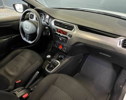 Белый Пежо 301, объемом двигателя 1.6 л и пробегом 234 тыс. км за 7600 $, фото 16 на Automoto.ua