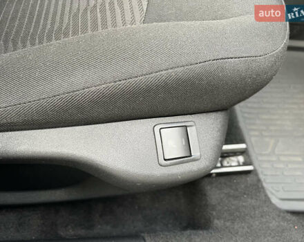 Пежо 301 2020 в Киеве на Automoto.ua Белый Пежо 301, объемом двигателя 1.56 л и пробегом 193 тыс. км за 8416 $, фото 17 на Automoto.ua