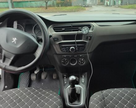 Білий Пежо 301, об'ємом двигуна 1.2 л та пробігом 120 тис. км за 7900 $, фото 5 на Automoto.ua