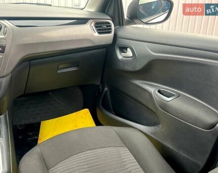 Пежо 301 2021 у Києві на Automoto.ua Білий Пежо 301, об'ємом двигуна 1.2 л та пробігом 97 тис. км за 7200 $, фото 41 на Automoto.ua