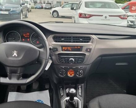 Пежо 301 2021 у Києві на Automoto.ua Білий Пежо 301, об'ємом двигуна 1.2 л та пробігом 56 тис. км за 8300 $, фото 16 на Automoto.ua