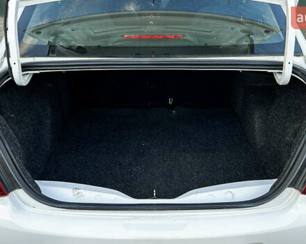 Белый Пежо 301, объемом двигателя 1.2 л и пробегом 77 тыс. км за 8551 $, фото 8 на Automoto.ua