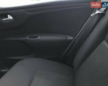 Білий Пежо 301, об'ємом двигуна 1.59 л та пробігом 46 тис. км за 7770 $, фото 4 на Automoto.ua