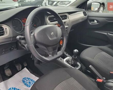 Пежо 301 2021 у Києві на Automoto.ua Білий Пежо 301, об'ємом двигуна 1.2 л та пробігом 56 тис. км за 8300 $, фото 14 на Automoto.ua