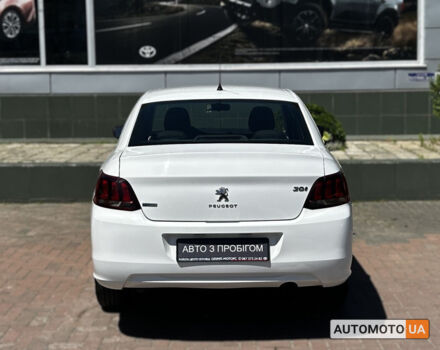 Білий Пежо 301, об'ємом двигуна 1.2 л та пробігом 73 тис. км за 8977 $, фото 5 на Automoto.ua