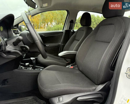 Пежо 301 2021 у Києві на Automoto.ua Білий Пежо 301, об'ємом двигуна 1.59 л та пробігом 71 тис. км за 11500 $, фото 20 на Automoto.ua