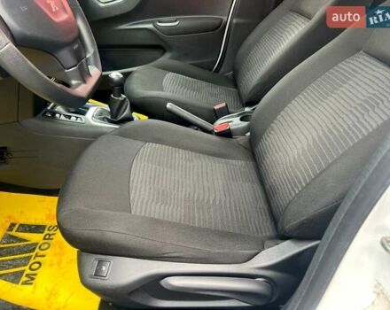 Пежо 301 2021 у Києві на Automoto.ua Білий Пежо 301, об'ємом двигуна 1.2 л та пробігом 97 тис. км за 7200 $, фото 27 на Automoto.ua