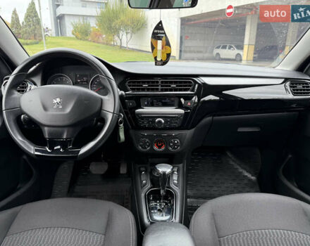 Пежо 301 2021 у Києві на Automoto.ua Білий Пежо 301, об'ємом двигуна 1.59 л та пробігом 71 тис. км за 11500 $, фото 22 на Automoto.ua