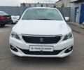 Пежо 301 2021 у Києві на Automoto.ua Білий Пежо 301, об'ємом двигуна 1.2 л та пробігом 56 тис. км за 8300 $, фото 7 на Automoto.ua